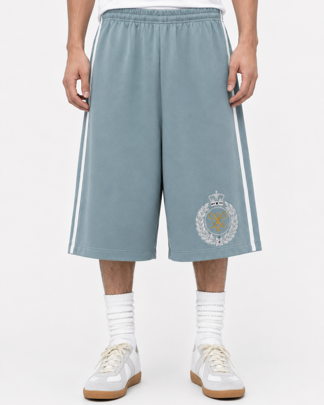 The Family Crest Short